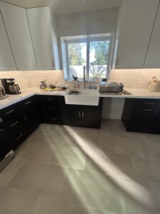 farmstyle sink in kitchen remmodel