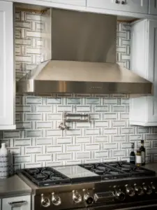 tile backsplash with range hood